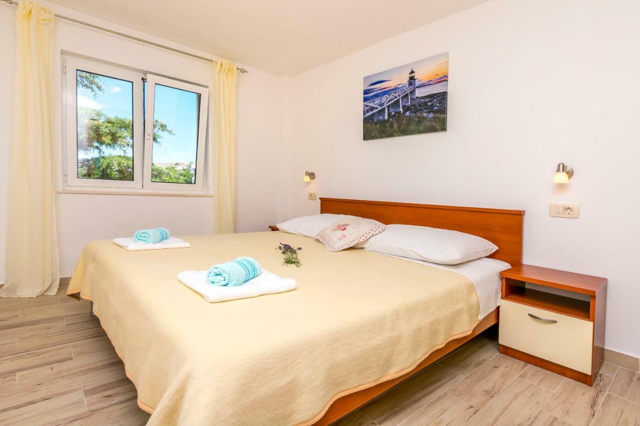 Apartment Vukorepa Razanj Bagian luar foto