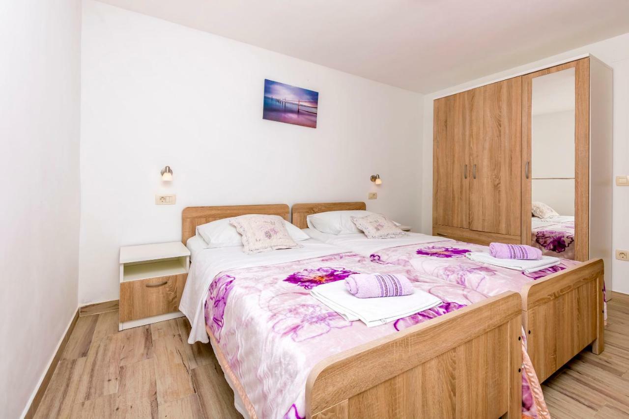 Apartment Vukorepa Razanj Bagian luar foto